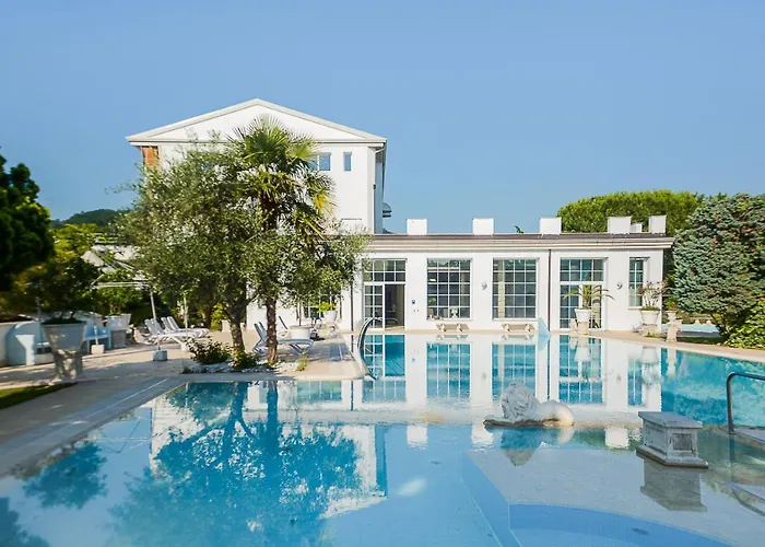 Bellavista Terme & ホテル 4*
